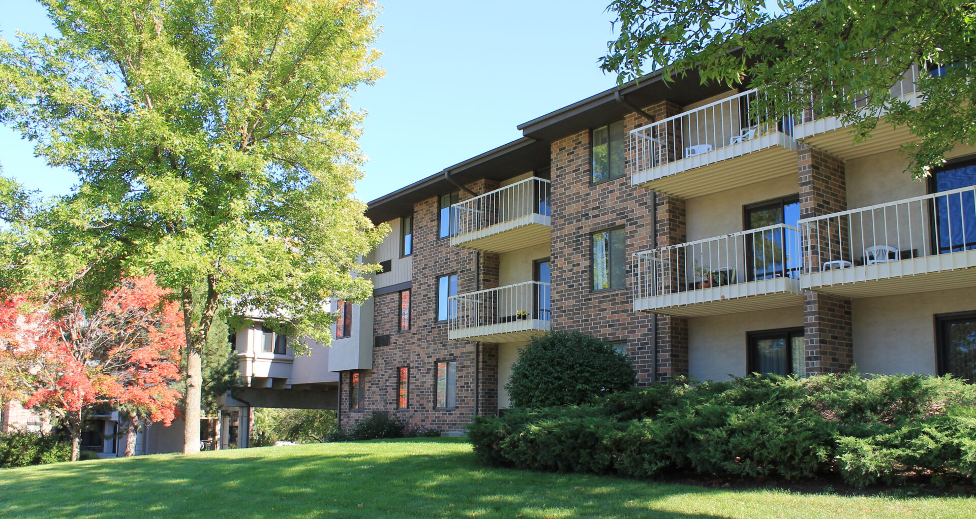 The outside of the independent living apartments at VMP Milwaukee.